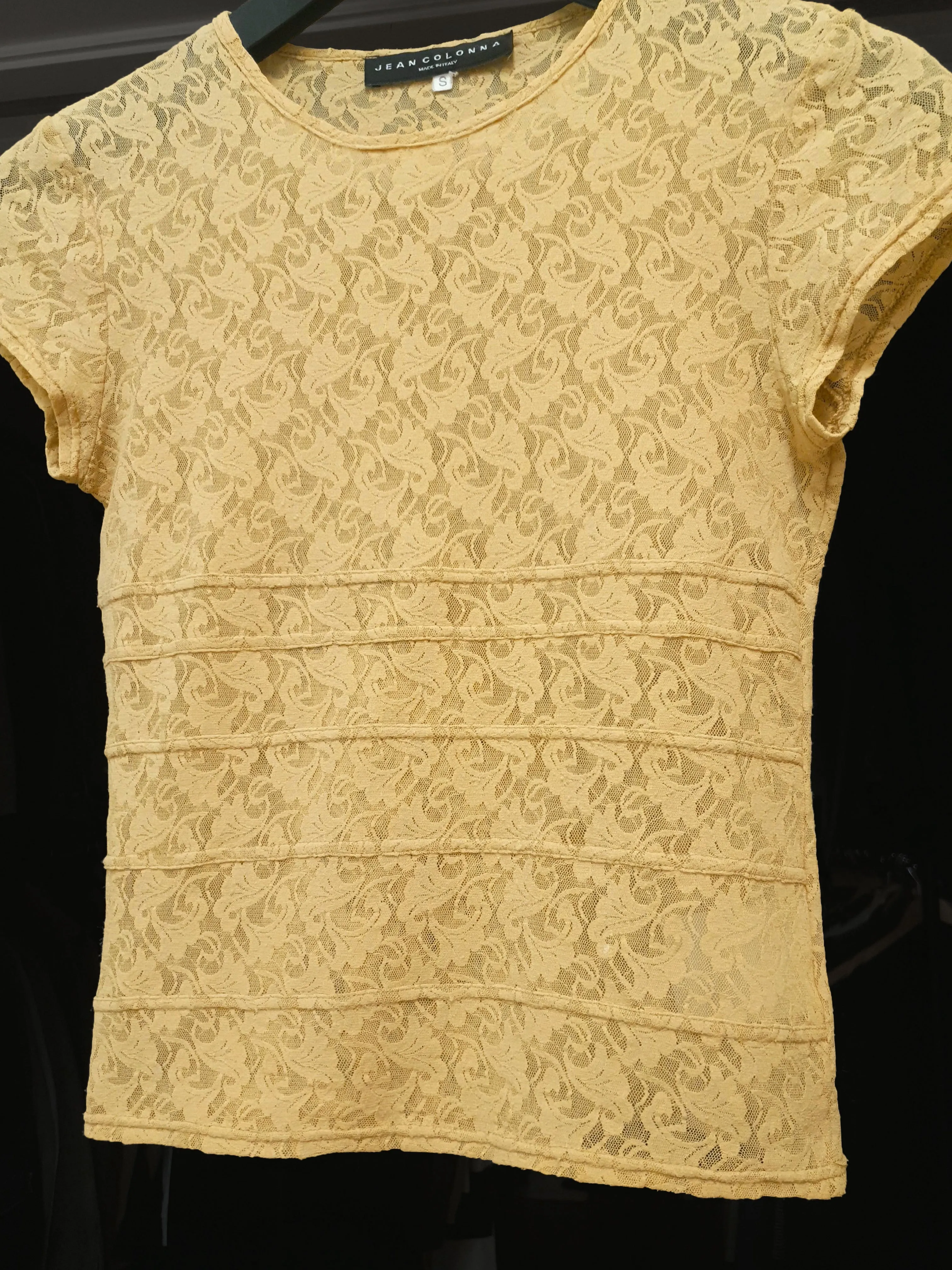 1996 T-Shirt with Seam Details in Stretch Lace