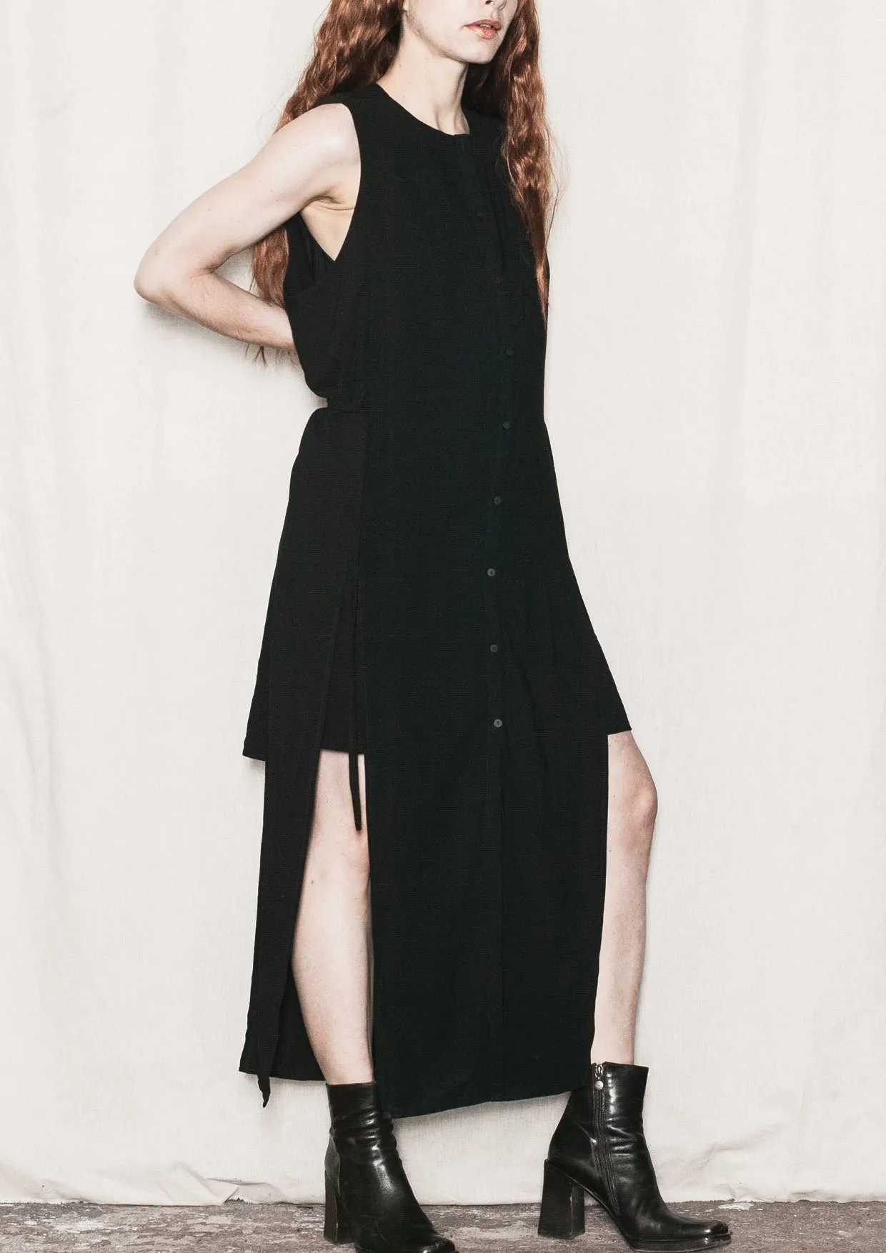 DRESS/VEST LONG SLEEVELESS - black