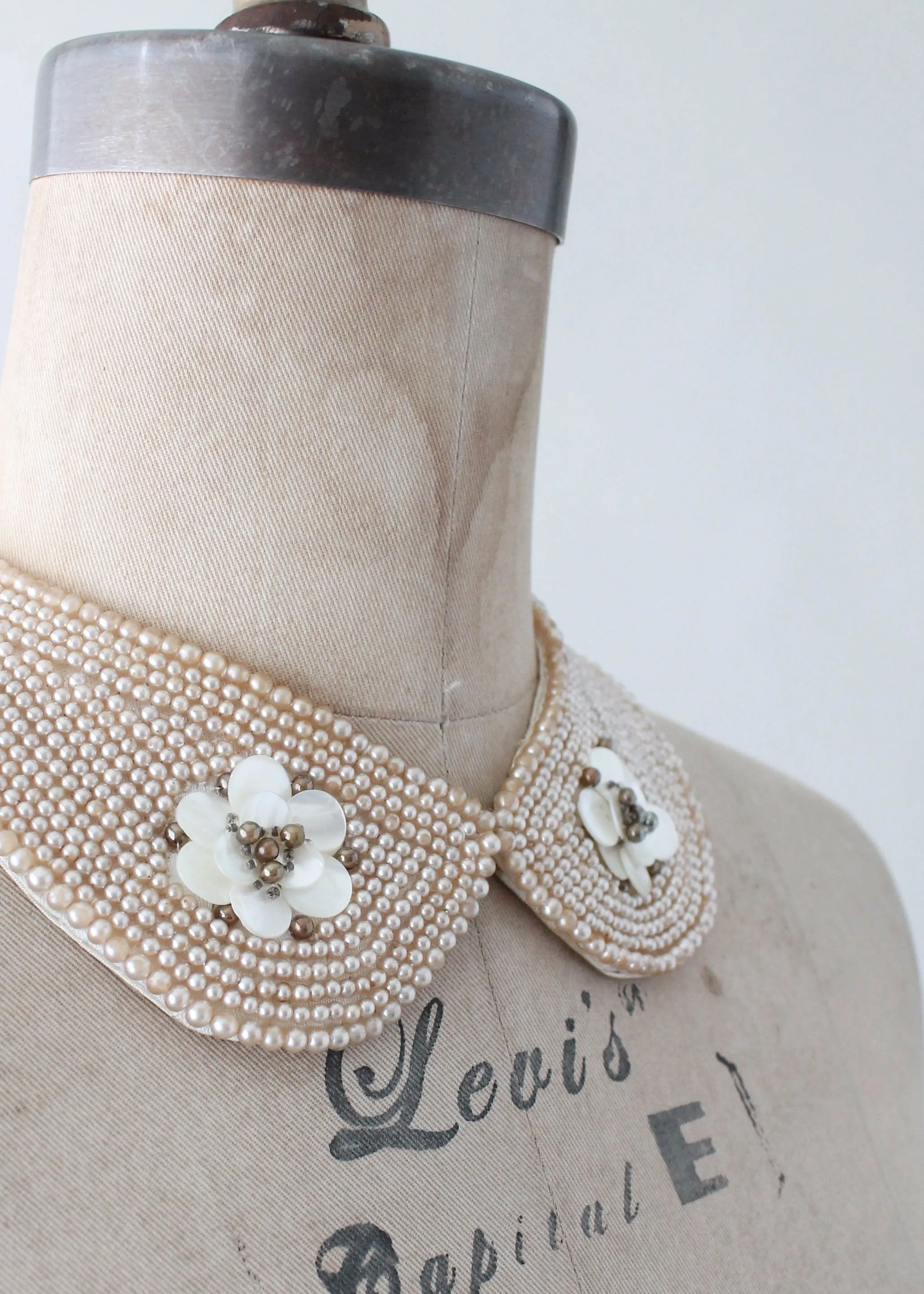 Vintage 1950s Pearl and Flower Beaded Sweater Collar